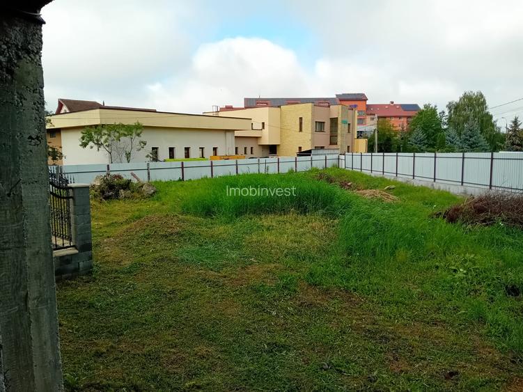 De vanzare casa in rosu cost 2014 pe 2 nivele 2x260mp +mansarda terem 1200mp - 8