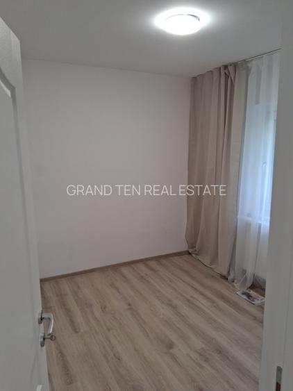 Vanzare garsoniera transformata in 2 camere. renovata, centrala proprie, etaj 1 - 6
