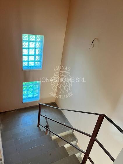 Apartament 4 camere-curte-parcare-balcon-Zona Valea Budacului - 3