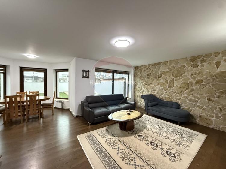 Casa / Vila cu 7 camere de vanzare in Ovidiu Sud Constanta - 2