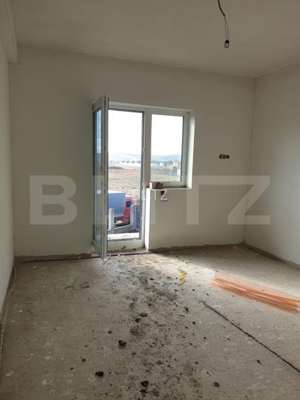 Casa individuala de vanzare in jucul de mijloc P+E - 8