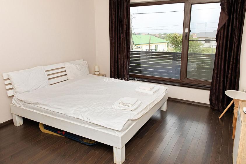 Vilă 5 dormitoare, 4 băi, 2 248mp teren, piscină. Preț: 229 000 E. - 34