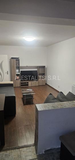 2 camere Titan - 3 minute metrou - 3