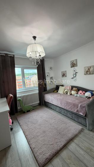 Apartament 4 camere, decomandat, zona centrală, LUX - 12
