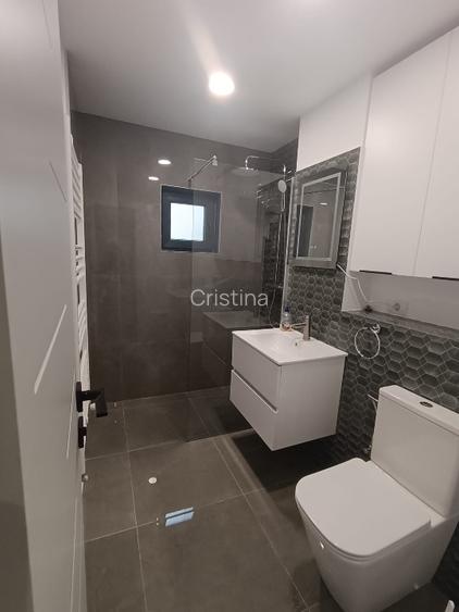 Inchiriez apartament cu 3 camere  - 3