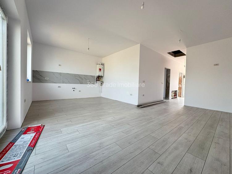 Duplex pe parter 67 utili / 300 teren La asfalt - 4