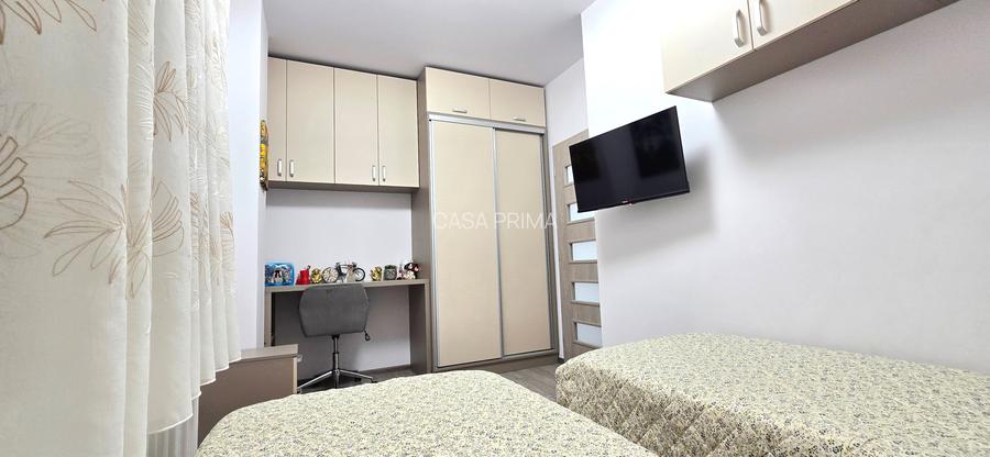 Mutare ORICAND! Apartament 3 camere, bloc NOU, mobilat, utilat + parcare - 12