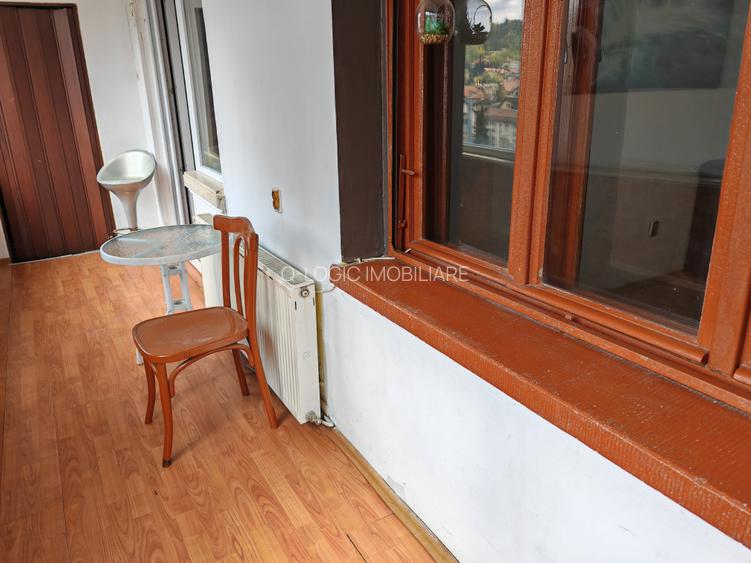 Apartament 4 camere cu priveliste deosebita zona Colinei - 23