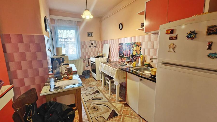 Apartament 3 camere, decomandat, 2 bai, Muncitorilor - 3