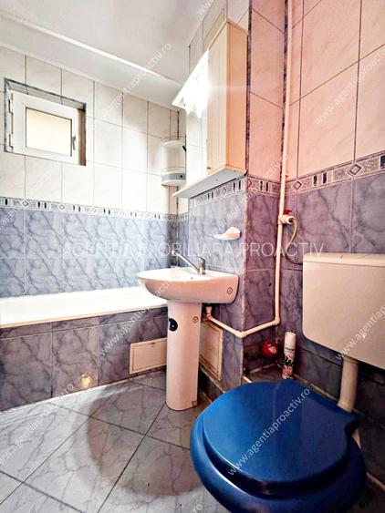 	Apartament cu 2 camere decomandat, in cartierul Micro 21, la etajul 6. - 7