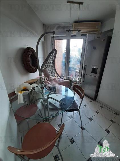 Universitatea Hyperion Calea -Calarasi cu loc de parcare - 3