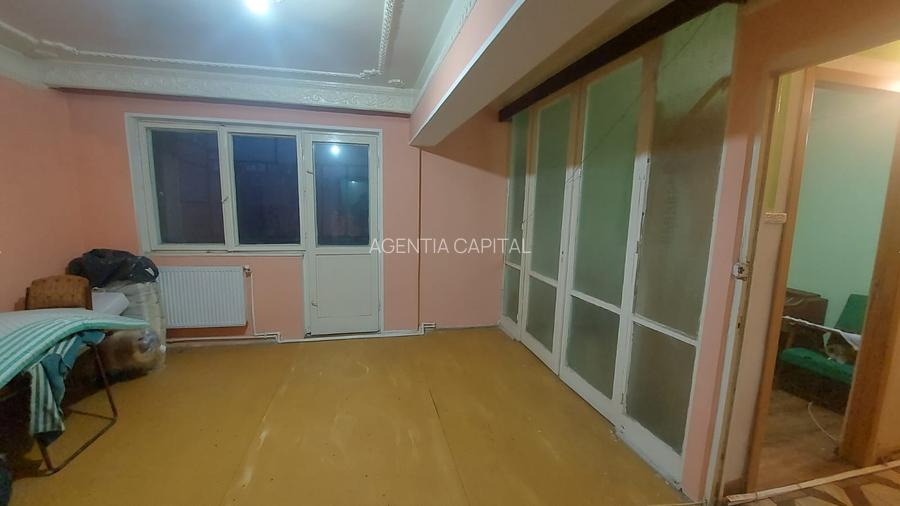Apartament cu 3 camere Micro 38, stradal - 3