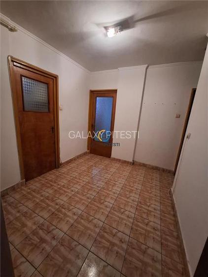 Apartament trei camere Tudor Vladimirescu etaj 3 8 - 8
