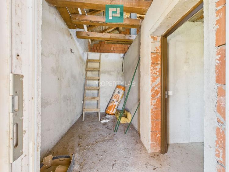 Casa la gri in Frumuseni - 12