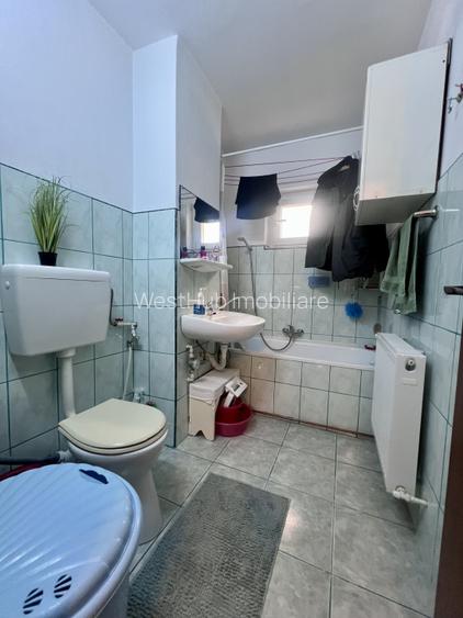  Apartament 3 camere, semidecomandat, 72mp, etaj 1/4 - Buziasului - 11