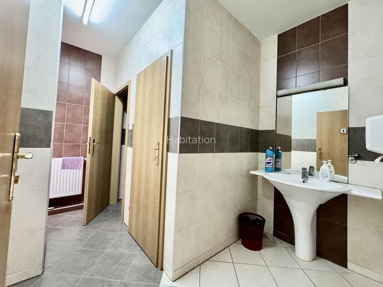 Spațiu pentru birouri langa Funshop Buziașului - 35