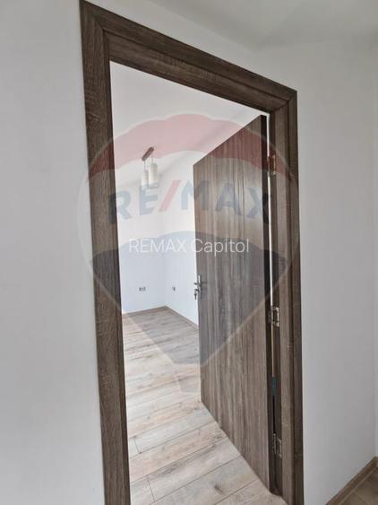 Apartament cu 4 camere de vânzare in zona centrala - 18