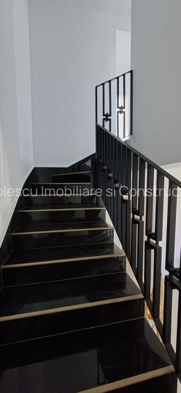 Duplex spatios cu garaj si pereti dublii - 11