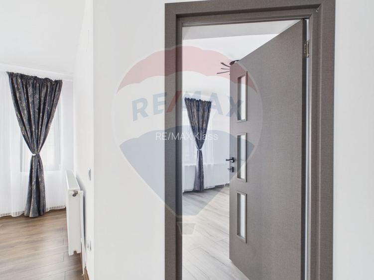 Casă / Vilă cu 5 camere de vânzare - 23