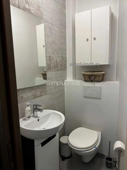 Decomandat Renovat Spatios 4 Camere Colentina - 7