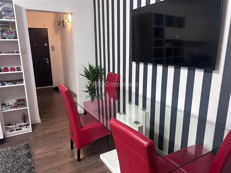 RECO Apartament 3 camere zona Rogerius etaj 2 - 3