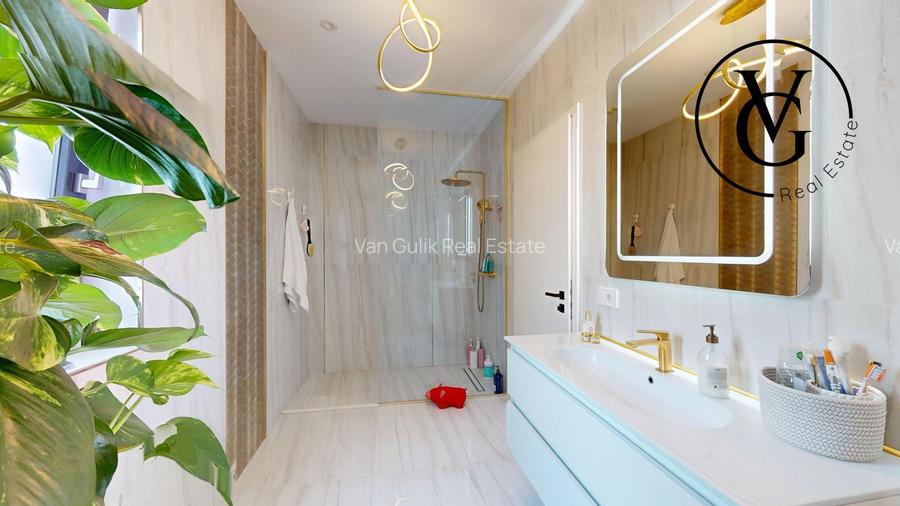 Vila 5 camere cu piscina | Panouri solare 10kw - 12