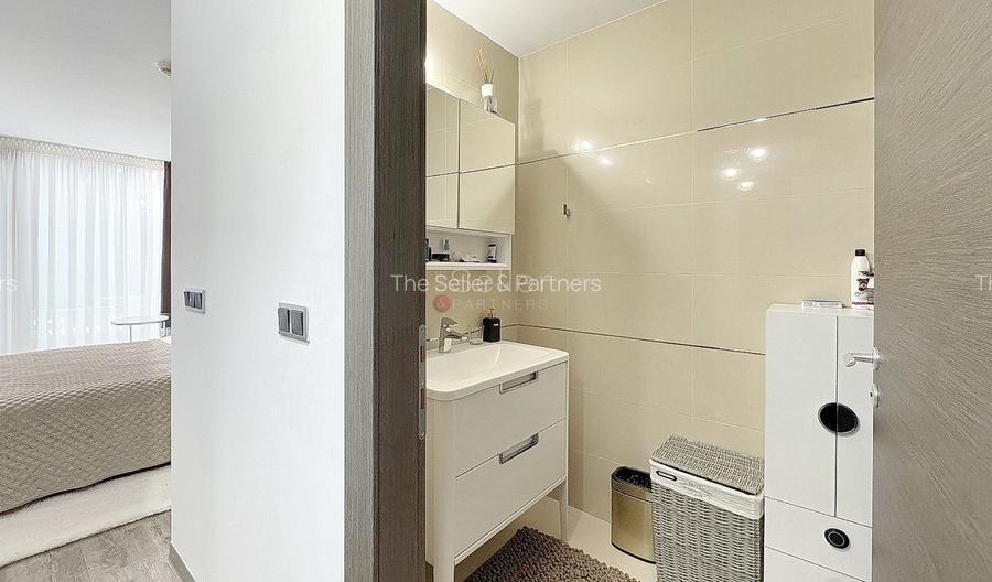 Terase generoase cu vederea spre padure - 6