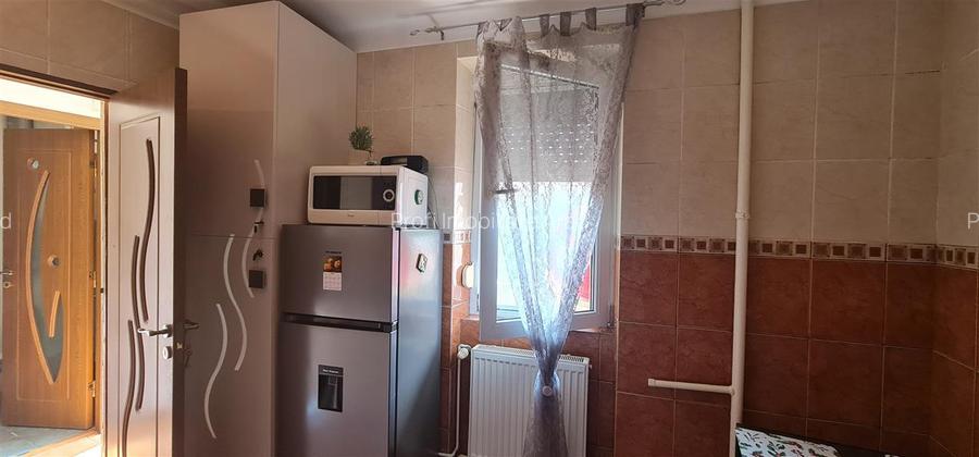 Ap. 2 camere, et.3, la bloc, 82mp, central -Piata Catedralei - 7