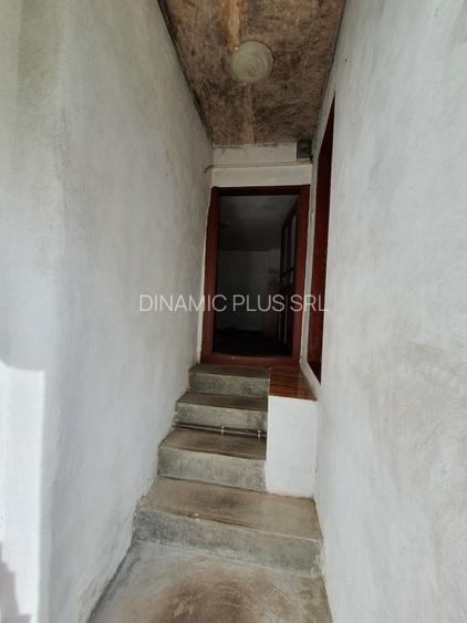 Vind vila in satul ROD- Pe drumul TRANSALPINA - 6