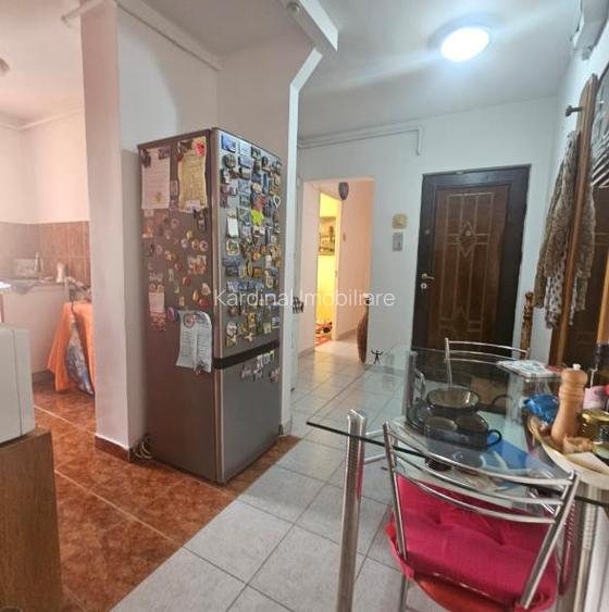 Apartament 3 camere  decomandat etajul 1 Astra-Cocorului - 6