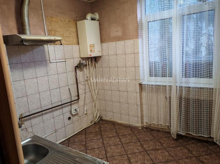 Apartament 3 camere-cvartal Onesti - 4