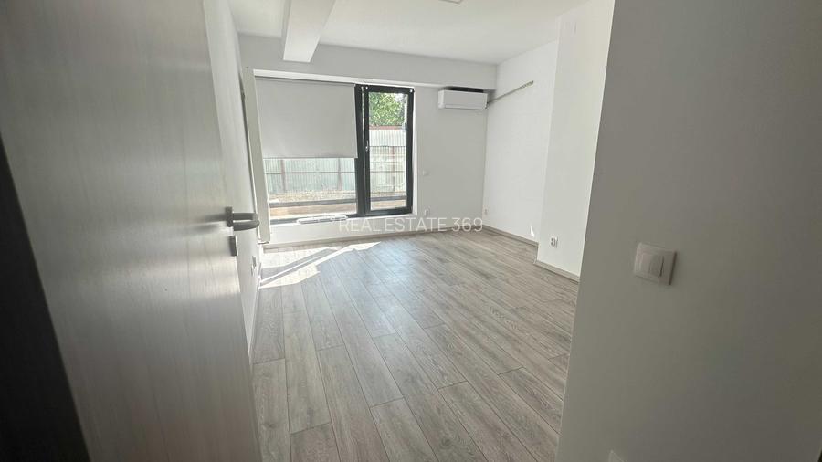 URGENT!, bloc 2018, posibilitate GARAJ SUBTERAN, LIBER, NEGOCIABIL - 2