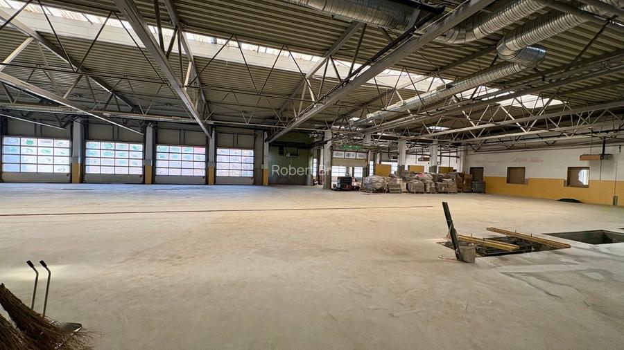 Hală industrială in Valu lui Traian  7.646 mp desfășurați si teren de 35000mp - 7
