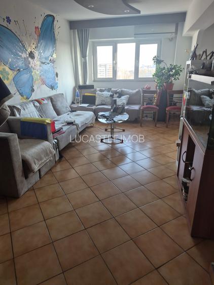 4Camere Crangasi Metrou - 18