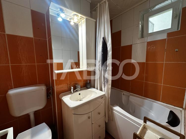 Apartament de vanzare 2 camere decomandate Mihai Viteazu etaj 1 - 6