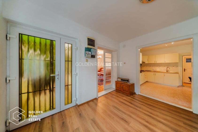 Vila superba, P+E,  Cuvin, 9 camere, 200 mp si teren 1300 mp plus anexa 3 camere - 7