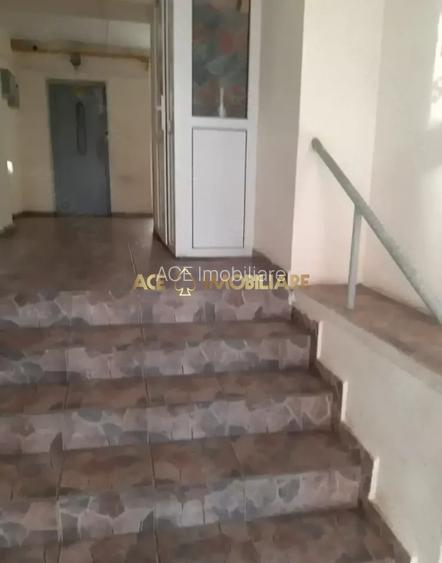 2 Camere de inchiriat | Calea Calarasilor | Nemobilat | Spatiu Birou - 5