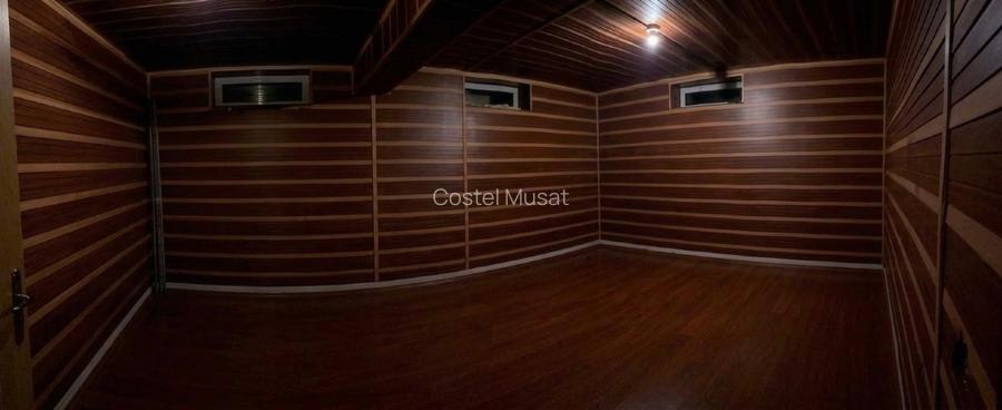 Vila spatioasa + spatiu comercial - 9