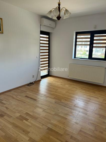 Vilă P+1 4 camere Teren 300 mp  Bragadiru – Strada Safirului - 33