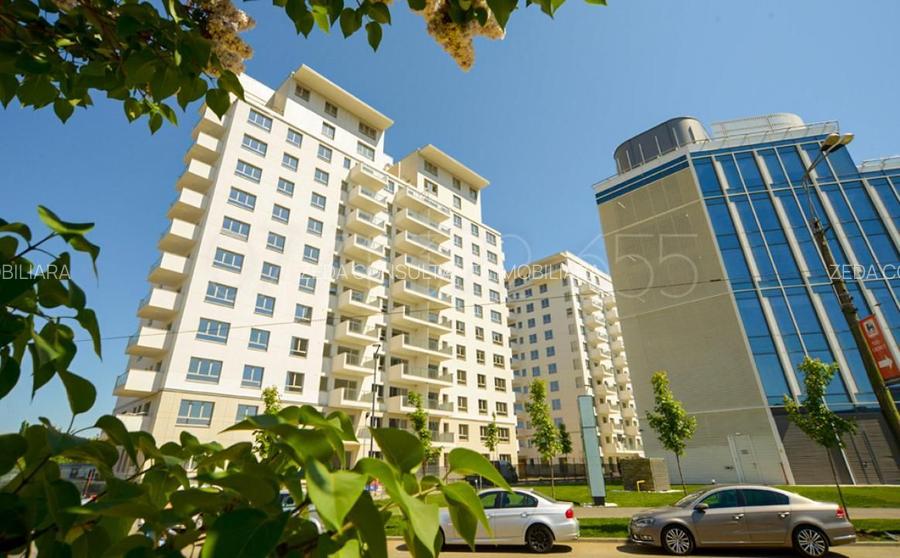 Expoxitiei Piata Presei Libere 1 Mai  Parcare - 23