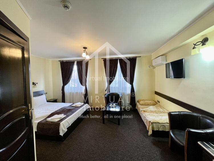 Vila/Pensiune cu 3 corpuri, 34 de camere, sala de fitness - Central - 32