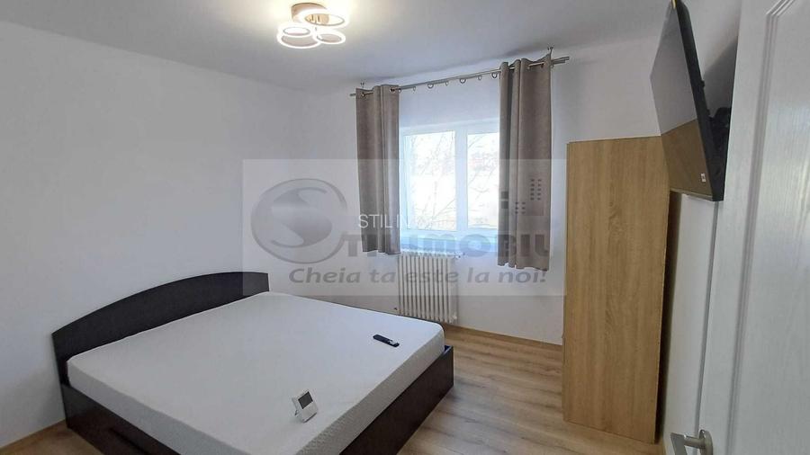 Apartament spatios cu 3 camere - Centru, Targu Cucu - 600€ - 2