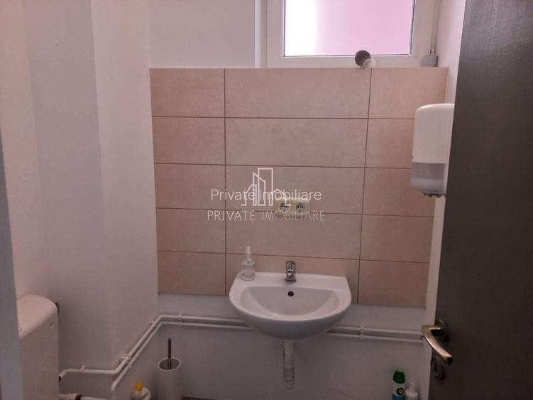 Spatiu Coemrcial/Cabinet Stomatologic de Vanzare, Zona 7 Noiembrie - 9