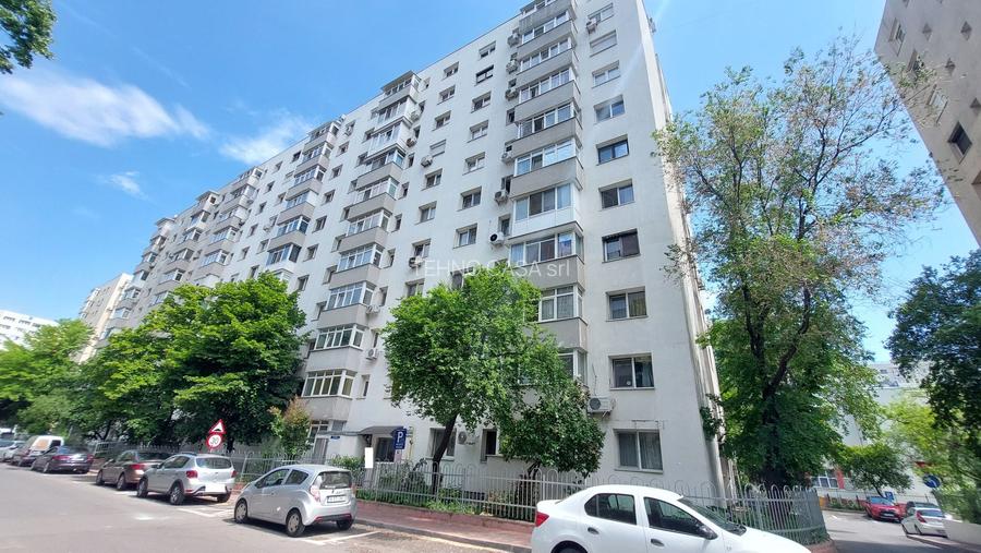 TITAN, apartament 2 camere decomandat, et.3, metrou 1 Decembrie - 19
