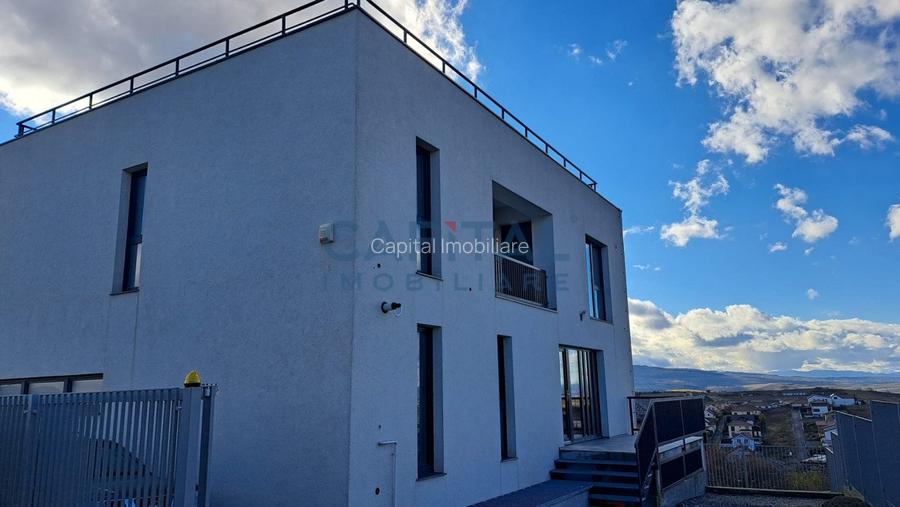 Casa remarcabila, 297 mpu, terasa pe acoperis, garaj, panorama - 15