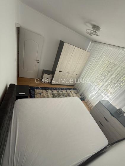 Închiriere Apartament cu 3 camere Titan Ozana, prima inchiriere - 3