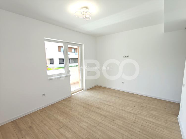 Apartament 3 camere decomandat - 2 bai - balcon - parcare - intabulat - 13