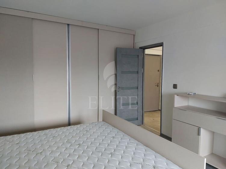 Apartament 2 camere în zona LOMBULUI