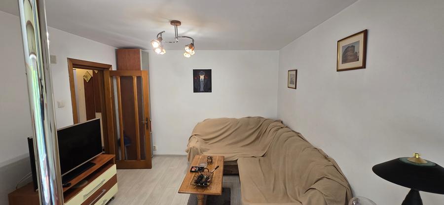 2 camere de vanzare ultracentral Focsani
