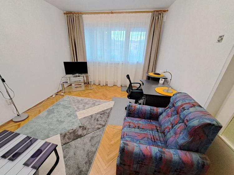 Inchiriez apartament 3 camere, Dambu Pietros, Tg. Mures